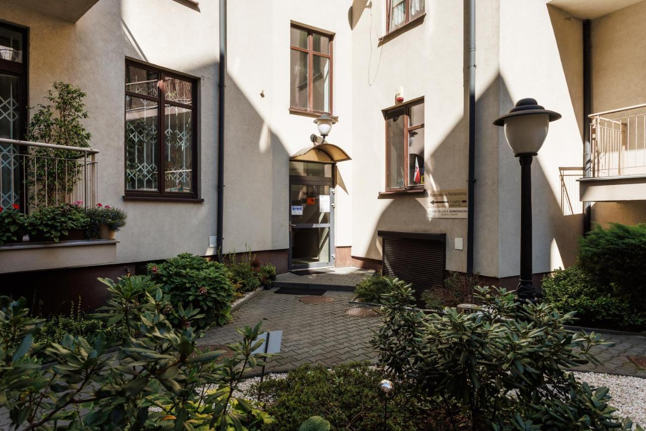 Apartament Of The Kings-edith